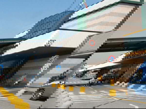 Pianificare un viaggio e non dimenticarsi dei dettagli: i parcheggi in aeroporto