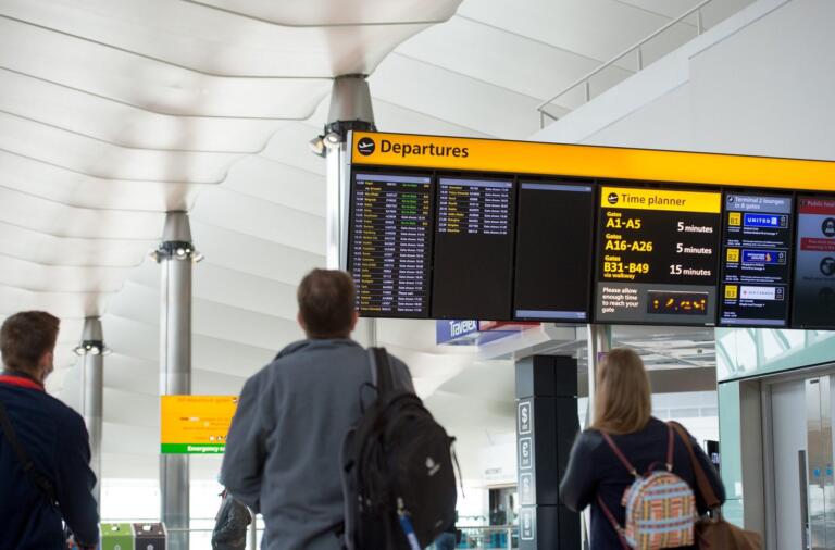 L”occhio per occhio, dente per dente’ della Francia alla Gran Bretagna: «Quarantena obbligatoria? Allora sarà reciproca» L”occhio per occhio, dente per dente’ della Francia alla Gran Bretagna: «Quarantena obbligatoria? Allora sarà reciproca»