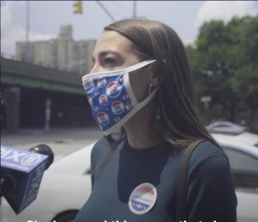 Una favola social, Alexandria Ocasio-Cortez ritrova la maestra su Twitter