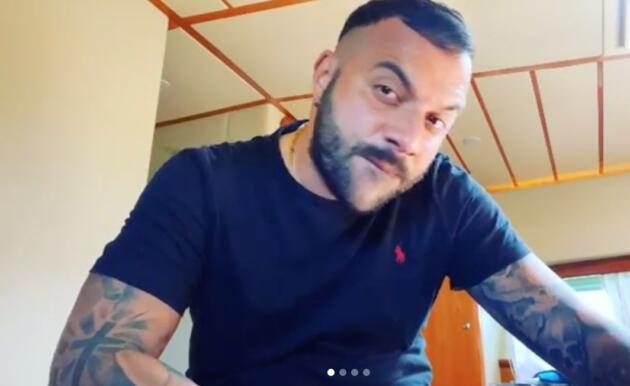 Damiano Er Faina e il video delle polemiche: «Avete chiuso le discoteche? Nun v’azzardate a riaprire le scuole» article-post