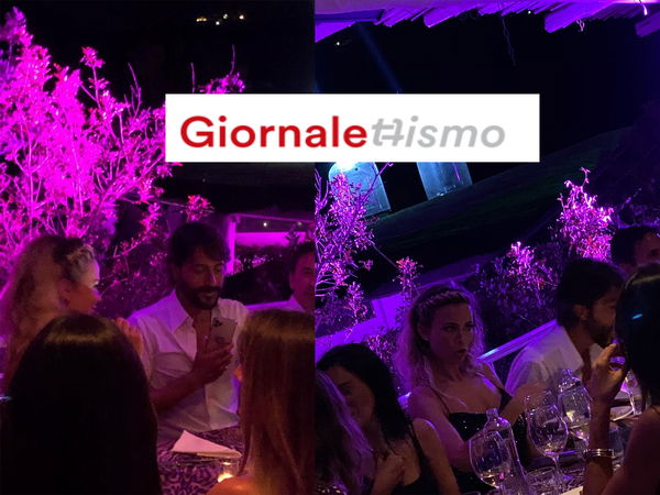 Le notti magiche di Diletta Leotta in Costa Smeralda: le foto al tavolo con gli amici