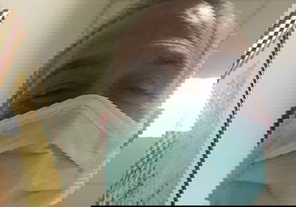 Vaia (Spallanzani): «Ci sono i primi casi di giovani che tornano a contagiare genitori e nonni»