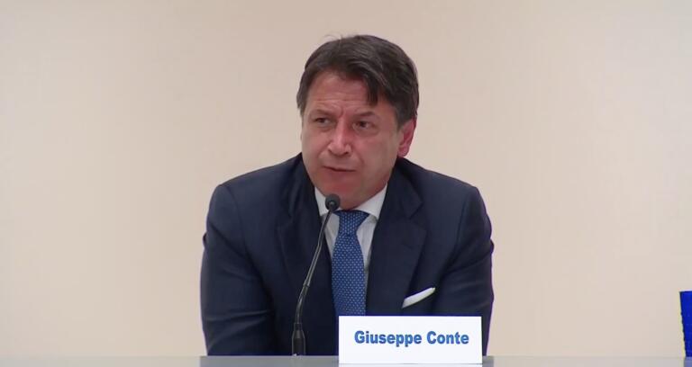 Giuseppe Conte paragona la mafia al Covid