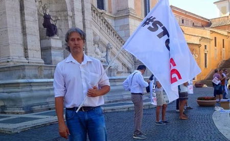 Il Consigliere (ex M5s) del XII Municipio di Roma che dice: «L’omosessualità è una malattia causata dai vaccini» article-post