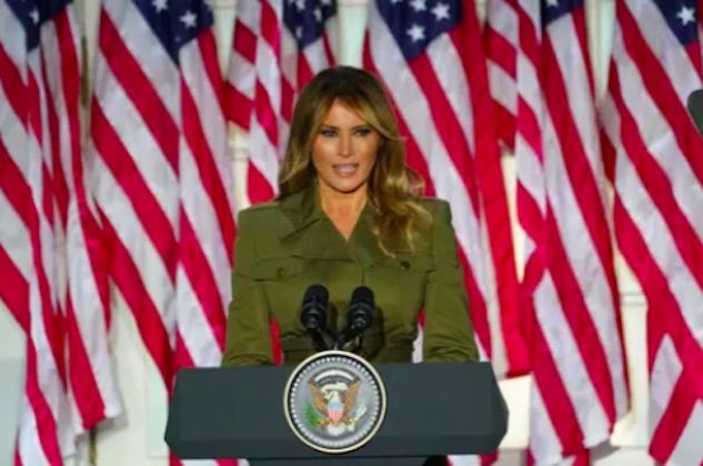 Melania Trump: «Ci meritiamo totale onestà dal nostro presidente»