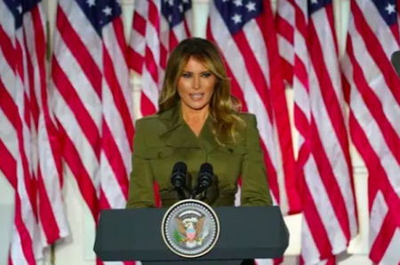 Melania Trump: «Ci meritiamo totale onestà dal nostro presidente» article-post