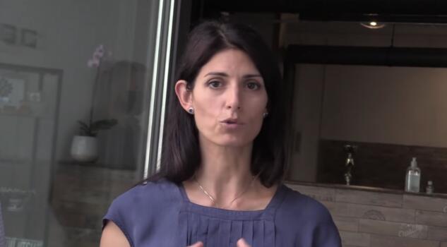 Virginia Raggi blocca la mozione del M5S per un museo del fascismo a Roma article-post