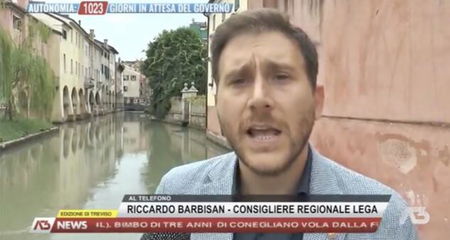 Il consigliere del Veneto che si è accorto di aver ricevuto il bonus e lo ha dato «subito in beneficenza» | VIDEO article-post