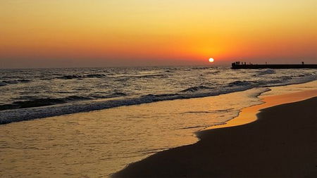 Due bagnini positivi al Coronavirus: a Sabaudia chiudono due stabilimenti article-post