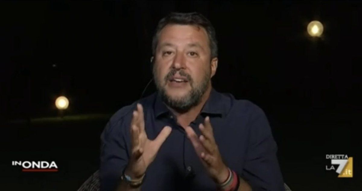Salvini dice che Parenzo non può decidere cos’è un dovere civico (a proposito dell’app Immuni) article-post