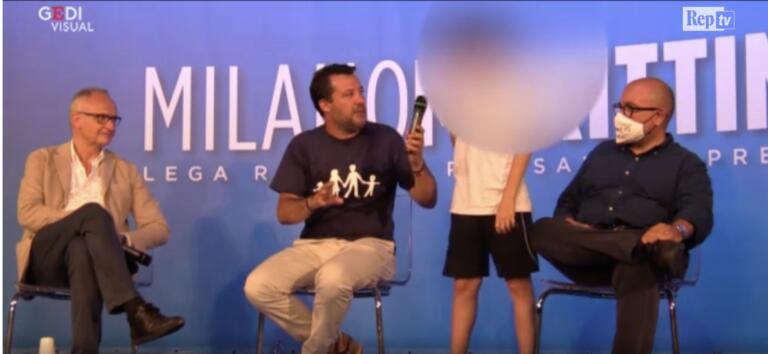 Salvini invita un adolescente sul palco dicendogli di togliere la mascherina, ma lui si rifiuta | VIDEO