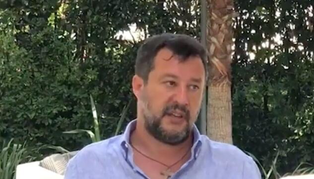 Salvini sulla ragazza positiva