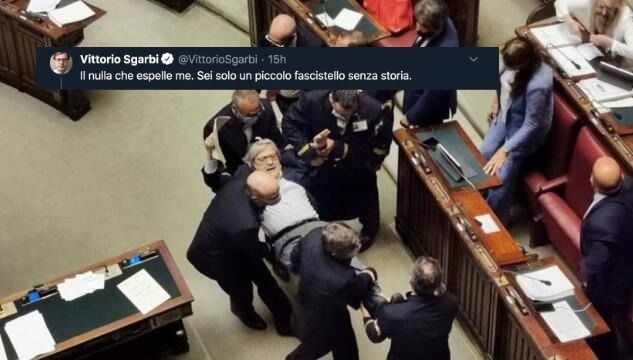Vittorio Sgarbi dà del «fascistello» a Roberto Fico article-post