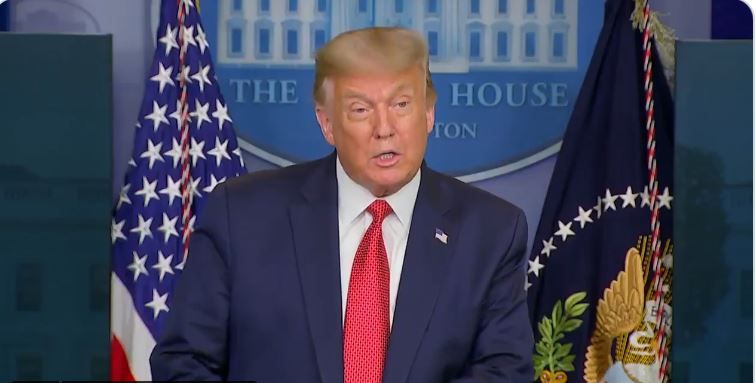 Donald Trump contro lo stop al college football: “Finite la stagione” article-post