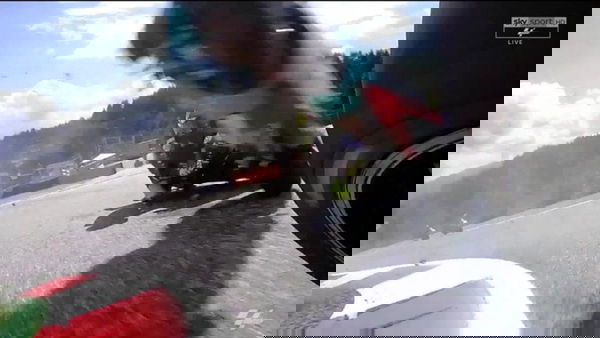 La buona stella che ha salvato la vita a Valentino Rossi in Austria | VIDEO