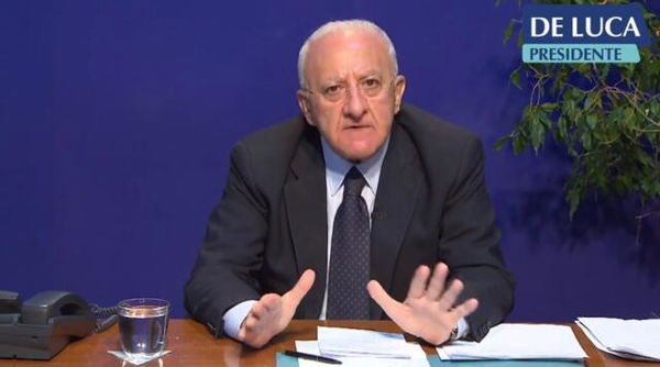 Coronavirus, De Luca: «Il governo decida subito il lockdown totale»