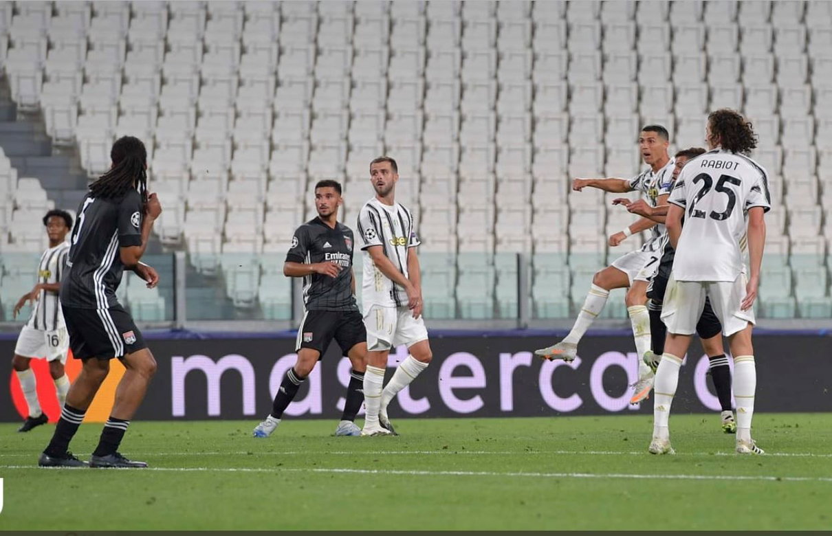 Juve eliminata, sui social la rabbia e delusione dei tifosi bianconeri article-post