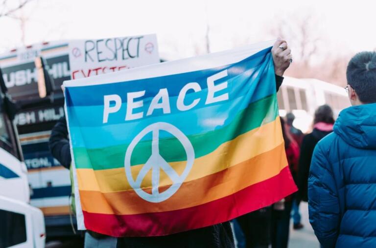 Trump annuncia piano di pace per Medio Oriente, Israele disposto a rinunciare a sovranità Cisgiordania