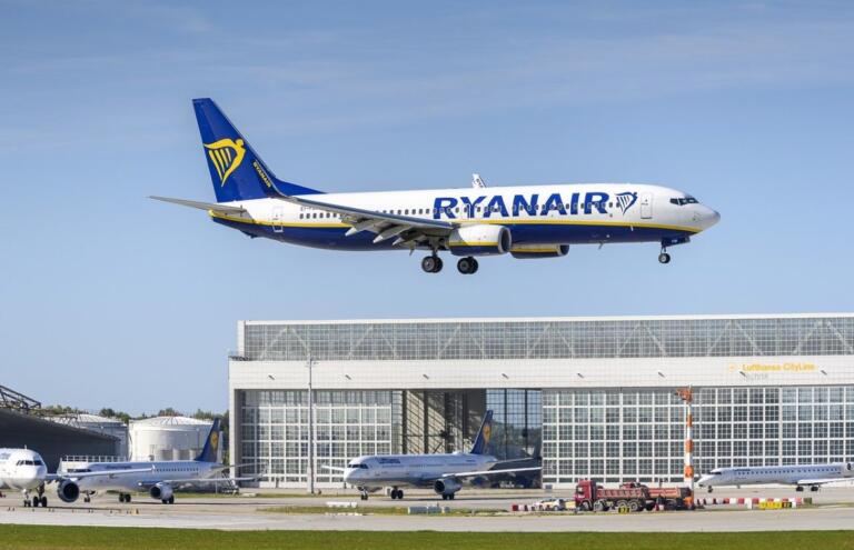 Se Ryanair non smette di violare le norme anti Covid non volerà più in Italia Se Ryanair non smette di violare le norme anti Covid non volerà più in Italia