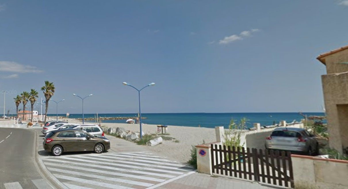 Il ministro che difende il topless e riprende gli agenti che hanno rimproverato due donne in spiaggia article-post