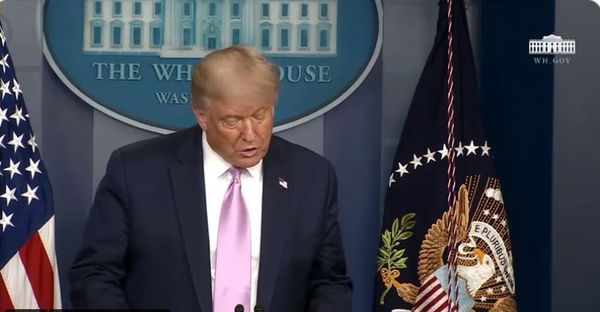 Covid, accordo Trump-Moderna: “Comprate 100 milioni di dosi del vaccino”