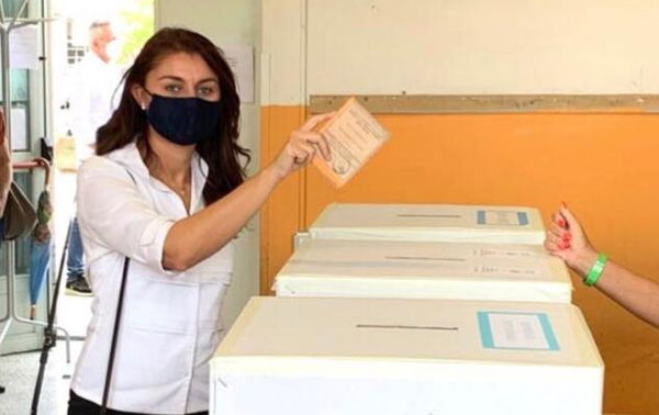 Susanna Ceccardi bocciata nella ‘sua’ Cascina