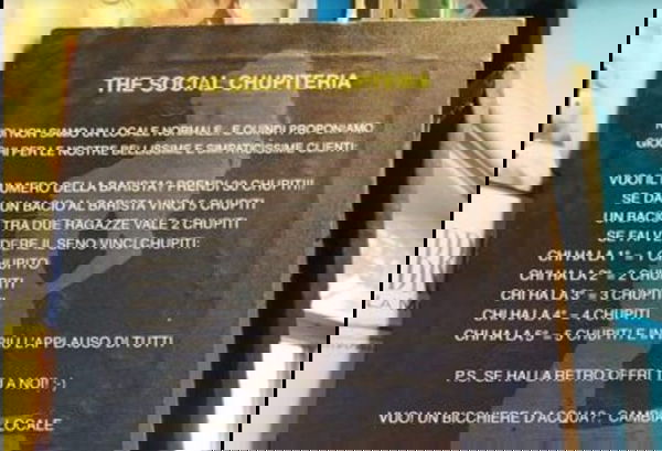 «Se fai vedere il seno, vinci chupiti», il locale di Milano si scusa e dice che è stata una goliardata