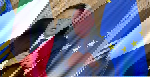 Giuseppe Conte dice che ora Tridico deve lavorare anche di notte per pagare la cassa integrazione