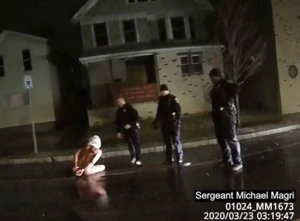 Daniel Prude: l’afroamericano che è morto asfissiato dopo essere stato stato incappucciato dalla polizia