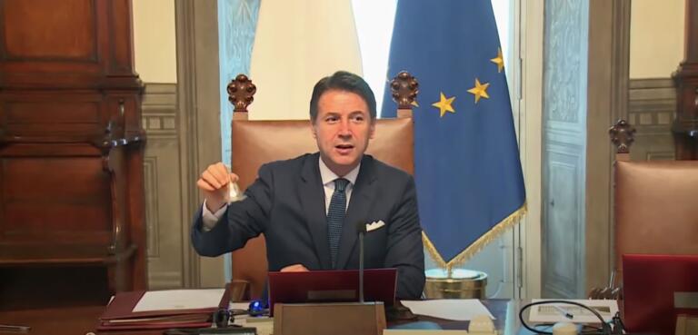 A 365 giorni da quella promessa, i decreti Salvini sono ancora là. Intatti