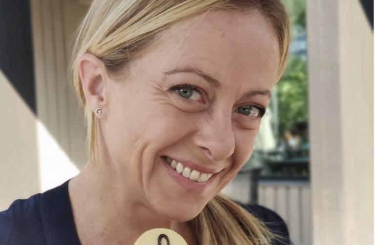 Meloni dice che Mattarella potrebbe sciogliere le Camere per volontà popolare. Ma non è così