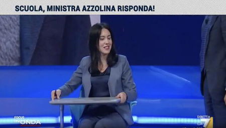 Presentata la mozione di sfiducia contro Lucia Azzolina article-post