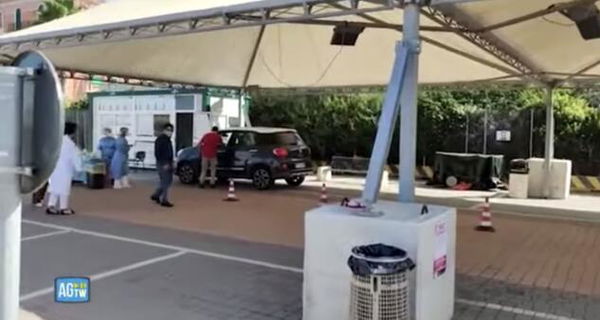 Il 59% dei positivi di rientro dalla Sardegna, testati nel Lazio, aveva i sintomi Covid