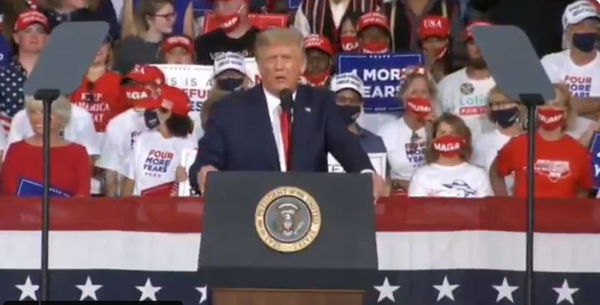 Trump shock contro Harris: “Lei presidente un insulto agli Stati Uniti”