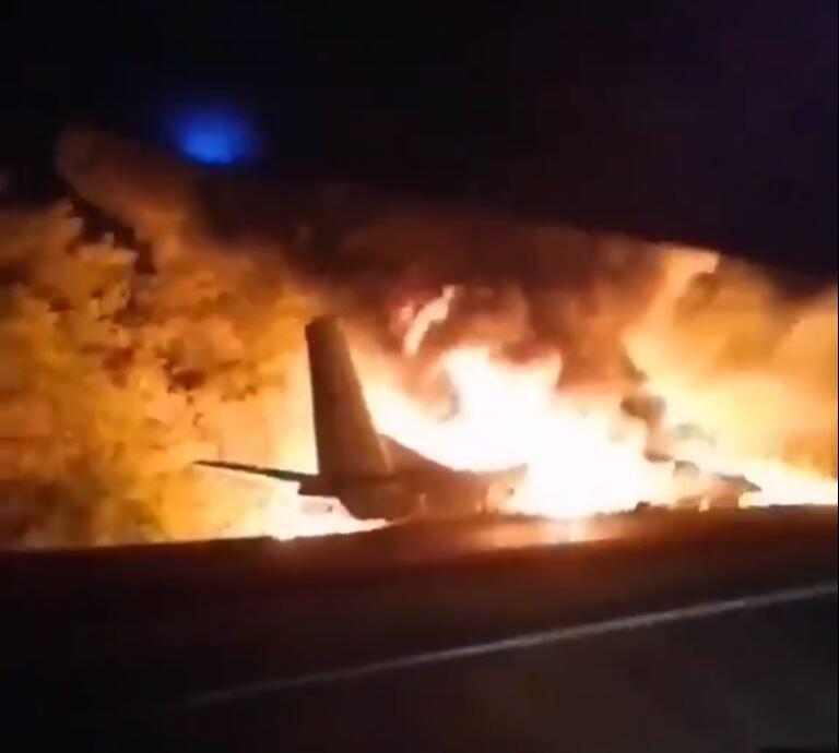 Incidente aereo in Ucraina, almeno 22 morti Incidente aereo in Ucraina, almeno 22 morti