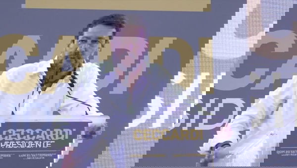 Salvini non usa talmente tanto l’episodio dell’aggressione a Pontassieve che lo cita anche nel comizio di chiusura