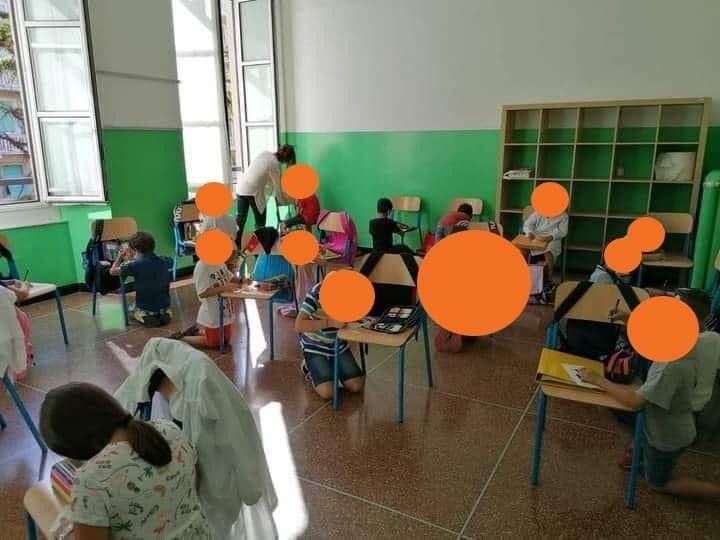 I genitori della scuola di Castelletto con i bambini in ginocchio: «Non siamo in campagna elettorale» article-post