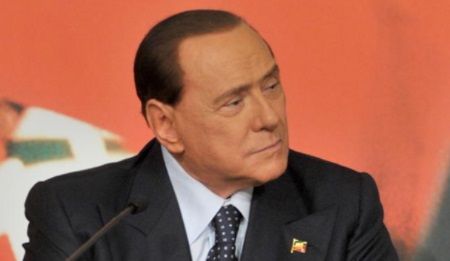 Berlusconi non ha mai chiesto di tornare in ospedale Berlusconi non ha mai chiesto di tornare in ospedale