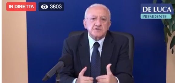De Luca chiude scuole