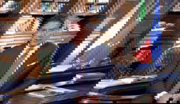 Conte e il messaggio per la riapertura delle scuole: «Rispettate le regole per chi amate e per chi vi ama»