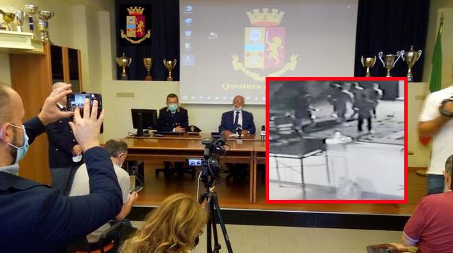 Le minorenni inglesi violentate a Pisticci: «Ci hanno chiesto quanti anni avessimo»