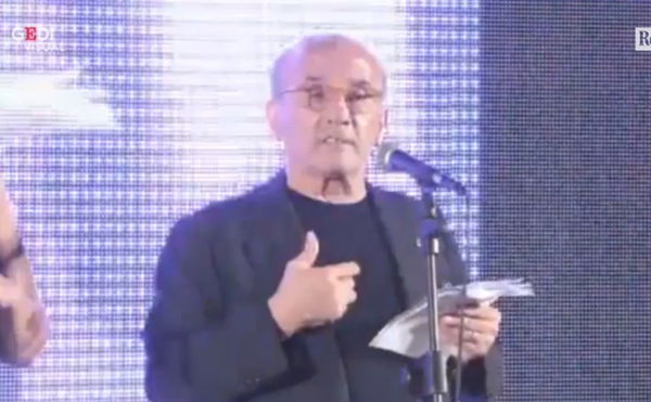 Puglia, per il candidato sindaco di Corato Perrone «se una bella donna è senza rossetto dove va?»