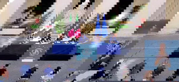 Speranza lascia intendere che anche in Italia la quarantena potrebbe essere portata a 7 giorni