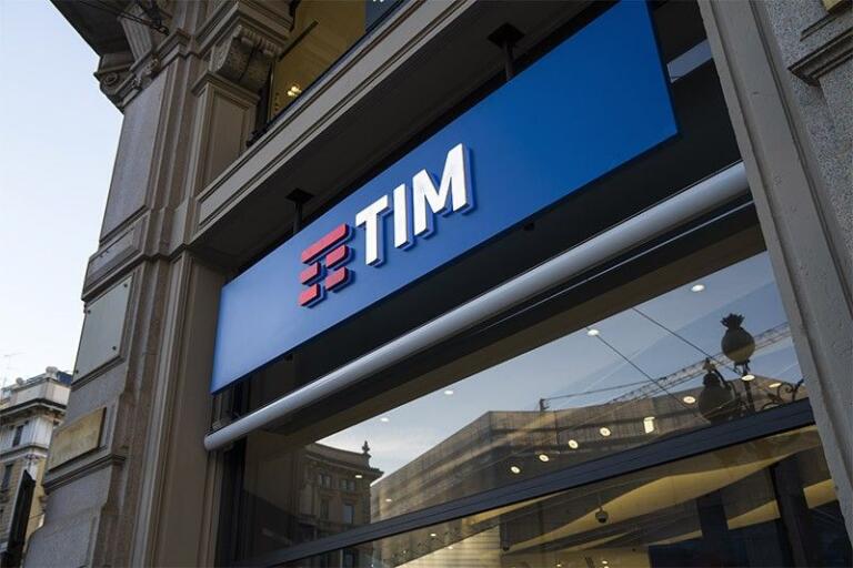 Accordo TIM-Cdp: rete nazionale fibra ottica pronta entro marzo 2021