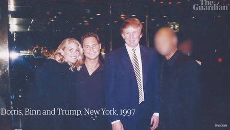 Amy Dorris, ex modella, accusa Trump: «Mi ha infilato la lingua in bocca, le mani sembravano tentacoli» article-post