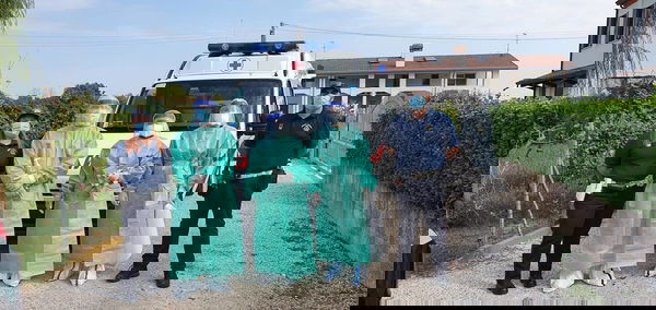 Cécile Kyenge ha aiutato le persone in quarantena a votare