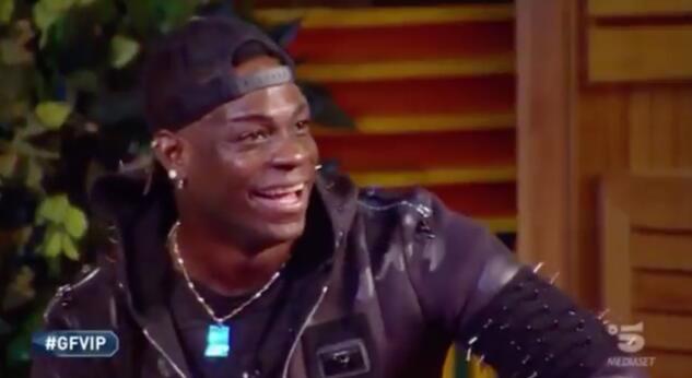 Il pessimo ‘umorismo’ di Mario Balotelli in prima serata al Grande Fratelli Vip | VIDEO article-post
