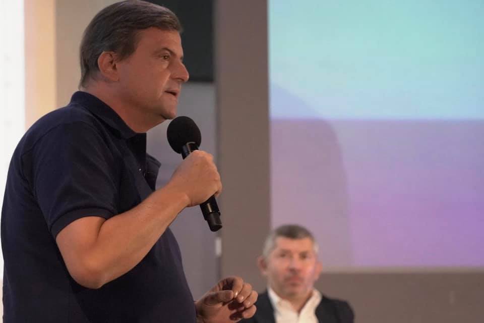 Quando Calenda diceva che non si sarebbe candidato “neanche morto” a sindaco di Roma article-post