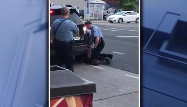 Il poliziotto che ha ucciso George Floyd è libero su cauzione di un milione di dollari