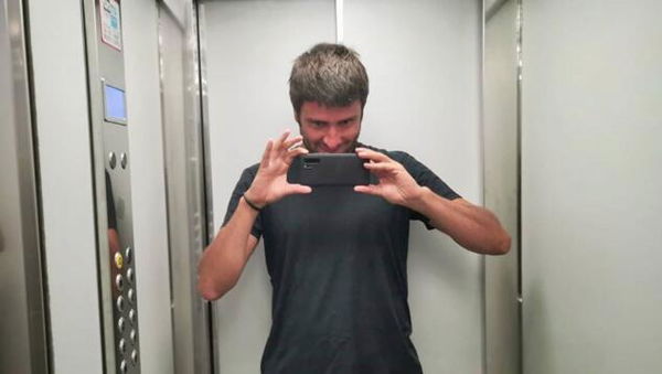 Di Battista, ovvero la modestia: «Non sono Hemingway, ma un po’ pasoliniano»